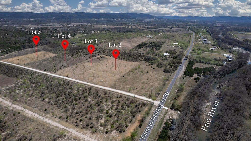 7 acres in Real County - photo 31