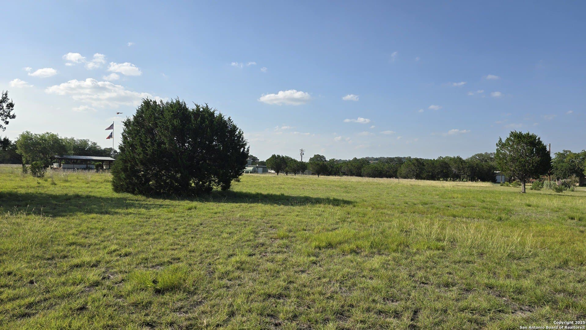 0.51 acres in Bandera County gallery image 2