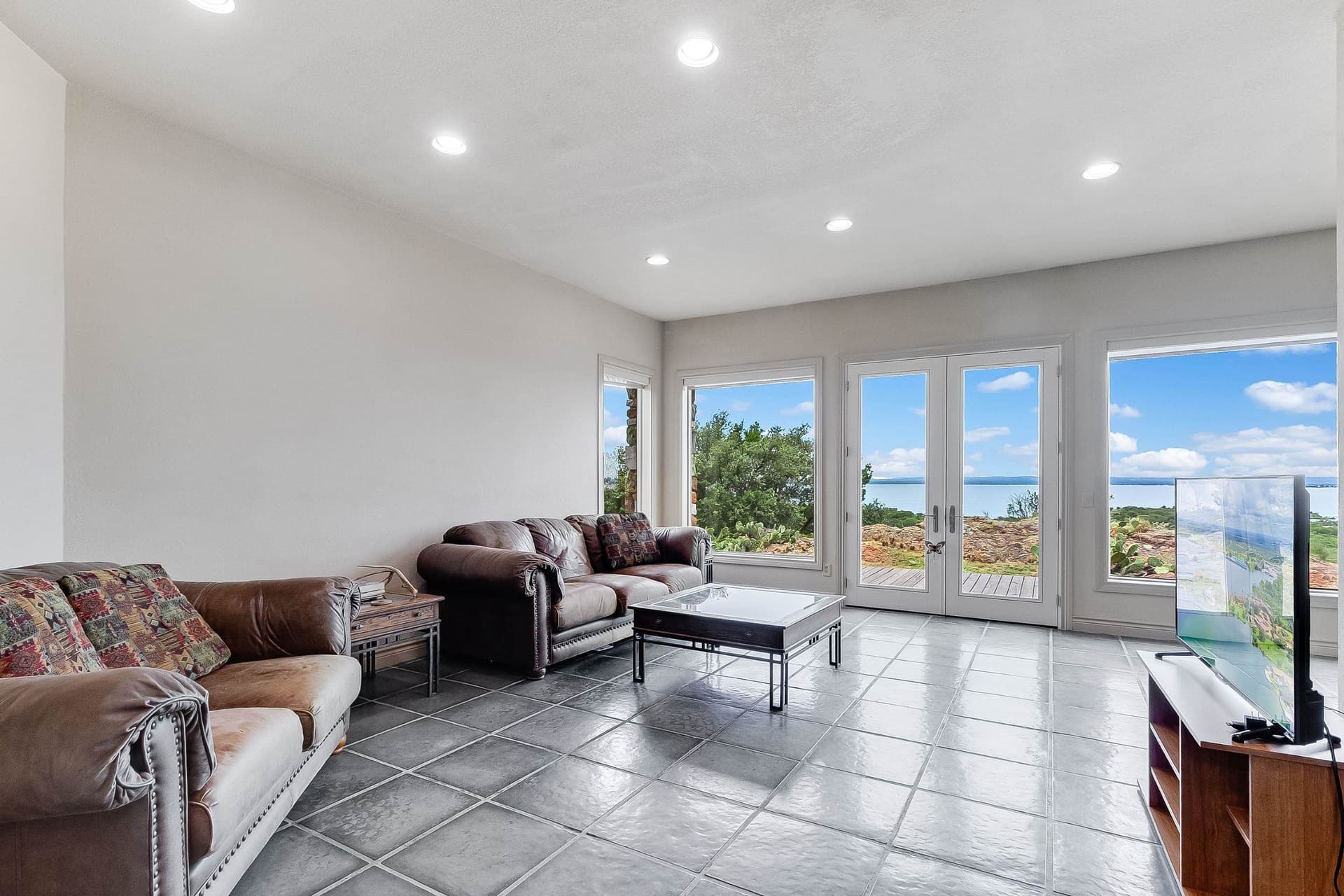 10 acres in Burnet County gallery image 4