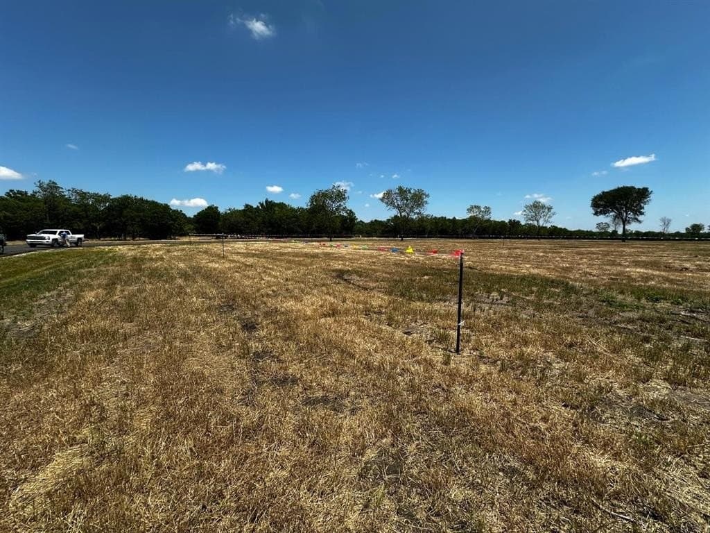 1.01 acres in Navarro County
