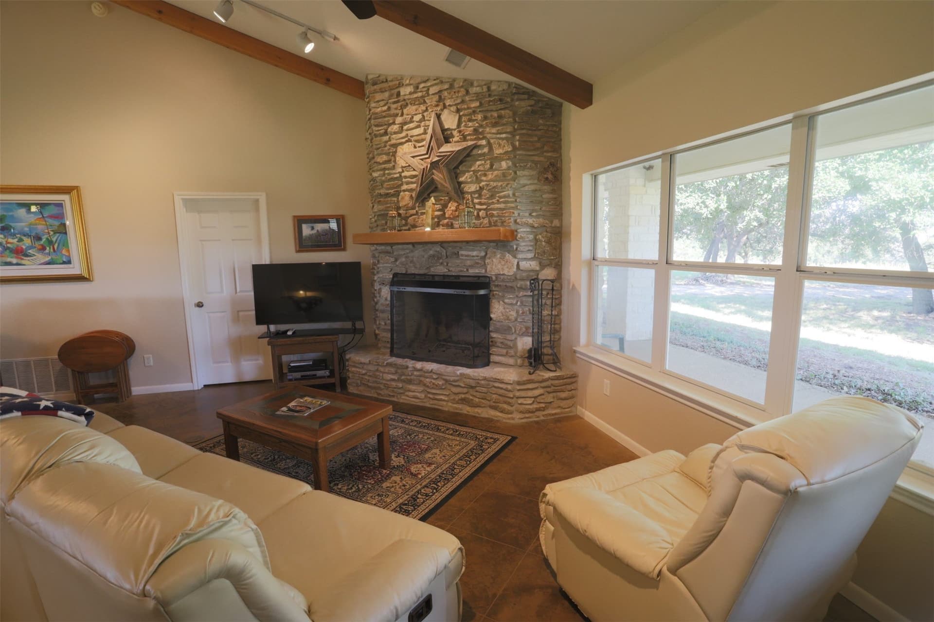 233.71 acres in Coryell County - photo 3