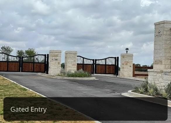 2.32 acres in Navarro County gallery image 2