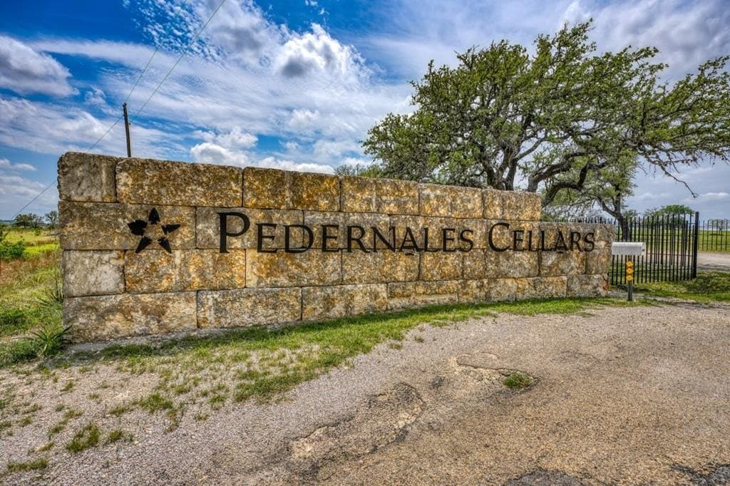 63 acres in Gillespie County gallery image 2