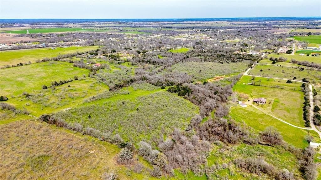 71.04 acres in Navarro County gallery image 3