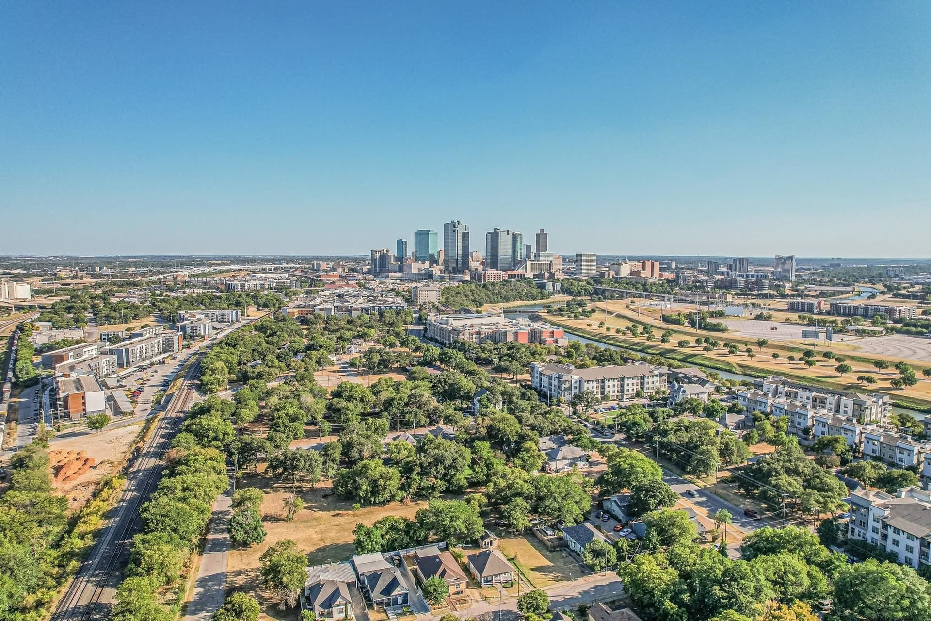 0.46 acres in Tarrant County - photo 9