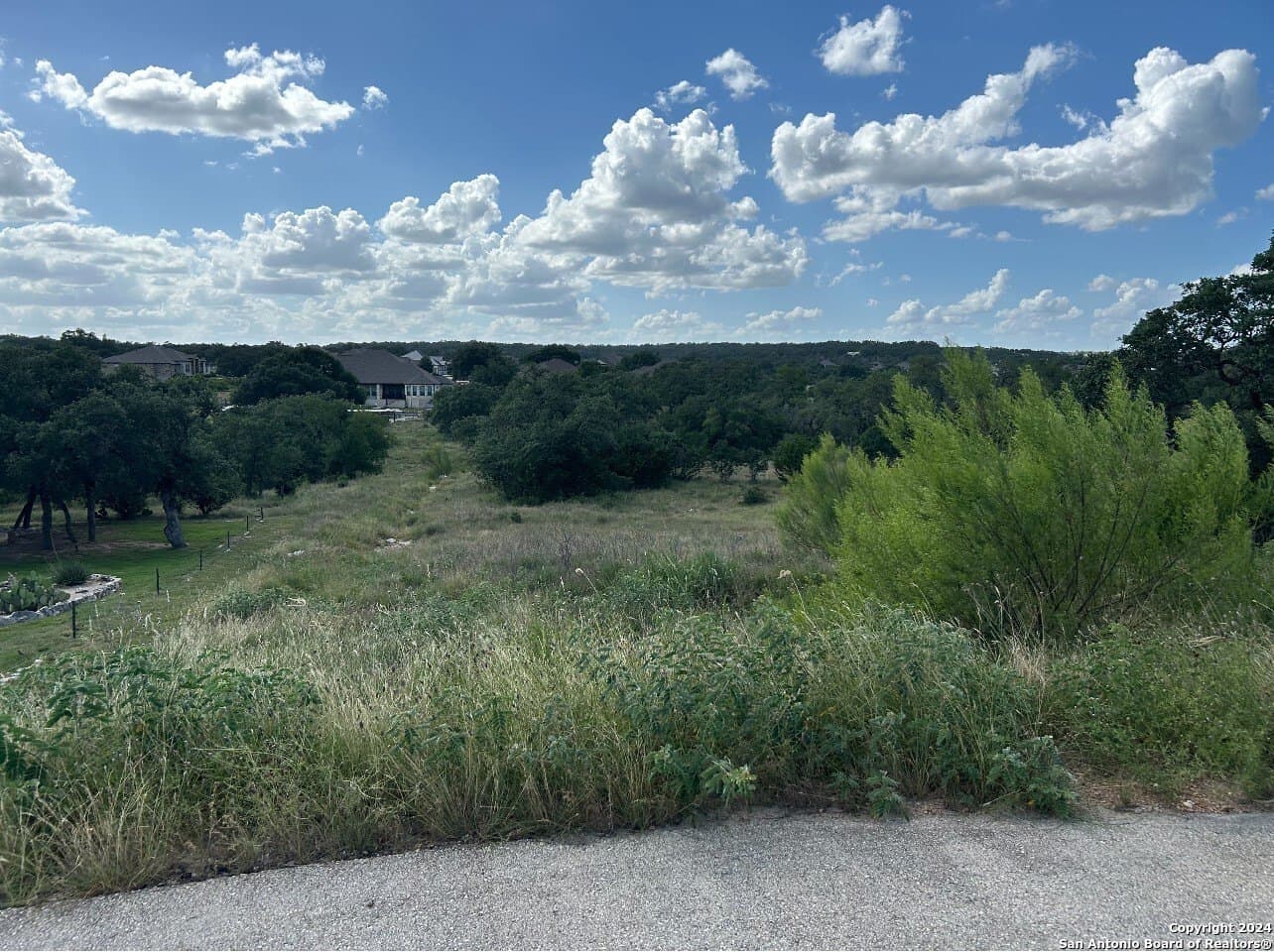 1.08 acres in Comal County - photo 2