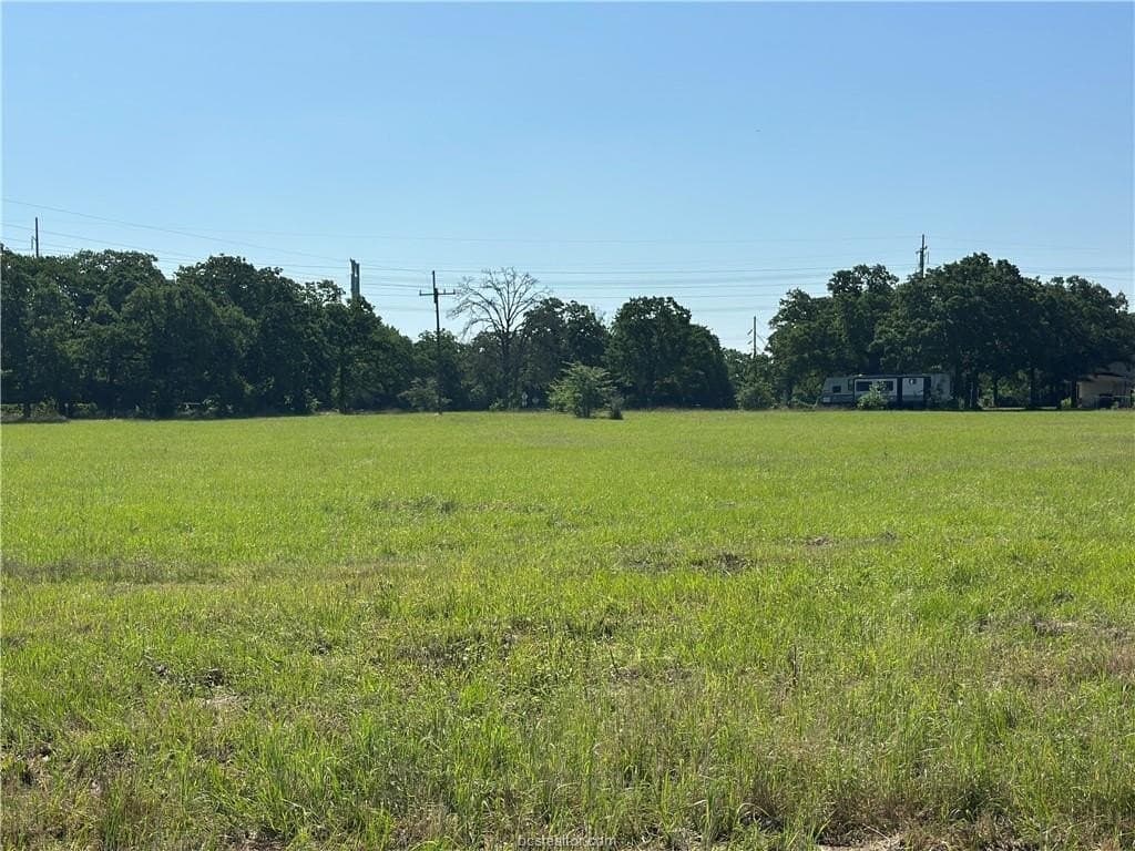 1.01 acres in Grimes County featured view
