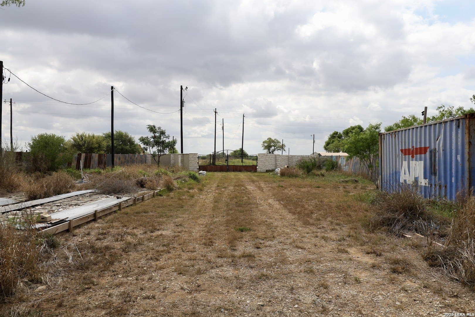 1.07 acres in Wilson County gallery image 4