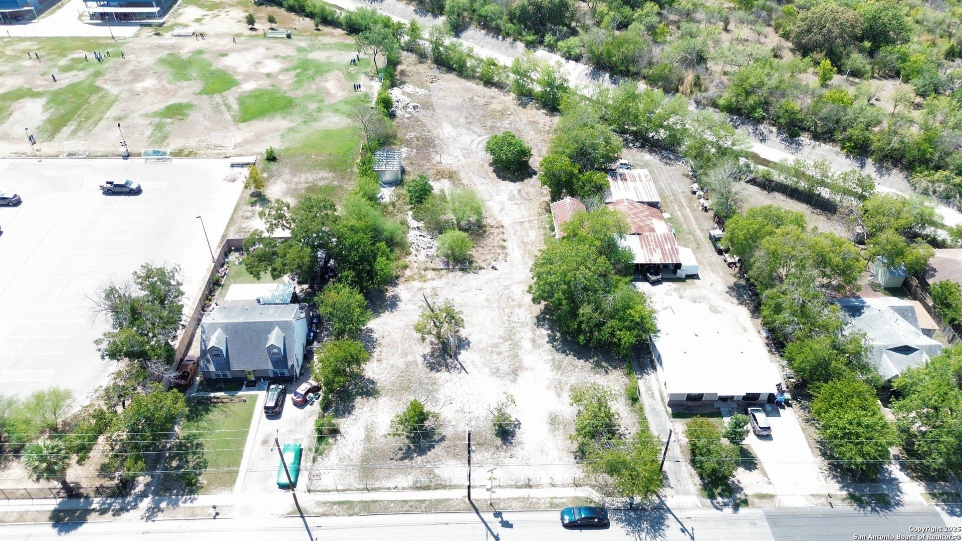 1.01 acres in Bexar County gallery image 2