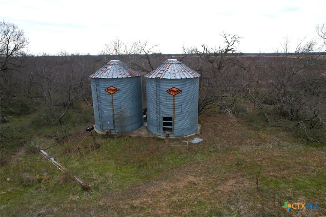 49.91 acres in Milam County - photo 7