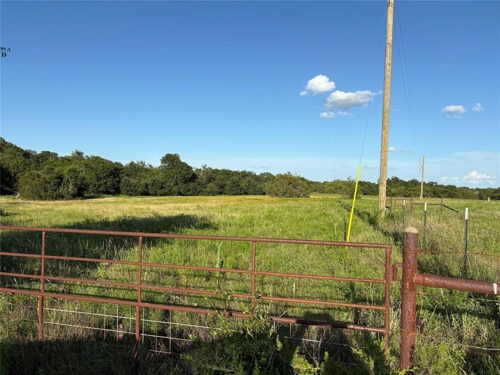 10.01 acres in Bosque County gallery image 3