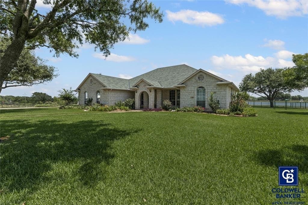 11.8 acres in Johnson County gallery image 4