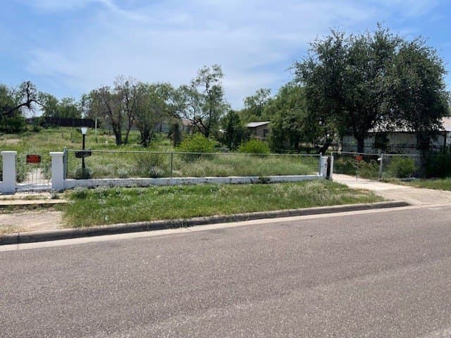 0.16 acres in Maverick County gallery image 2