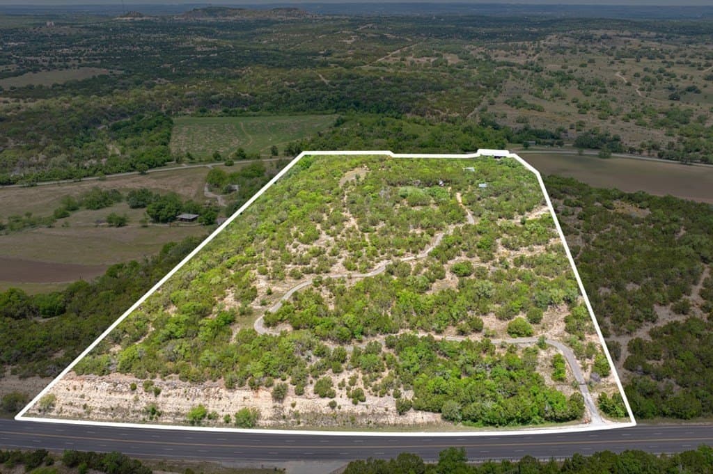 25.77 acres in Blanco County - photo 6