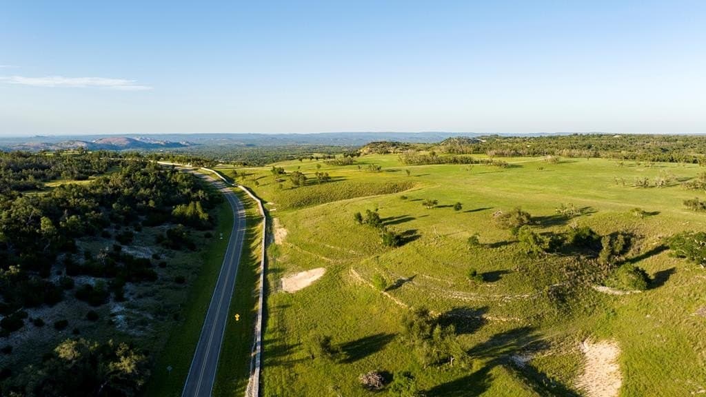 69 acres in Gillespie County