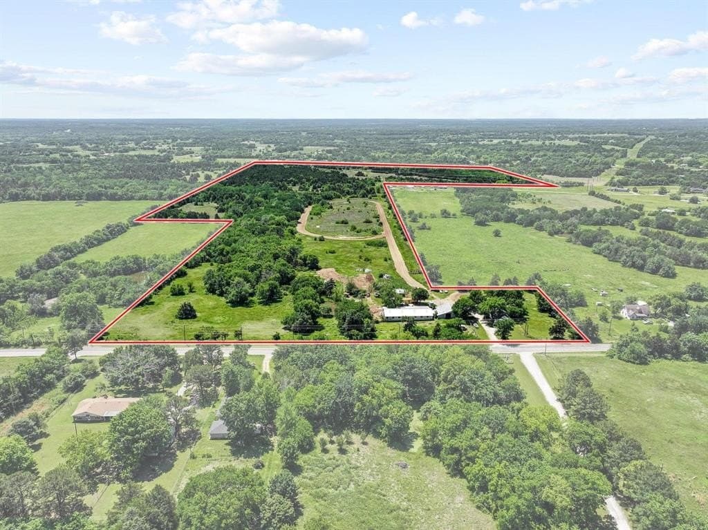 96.27 acres in Grayson County gallery image 2