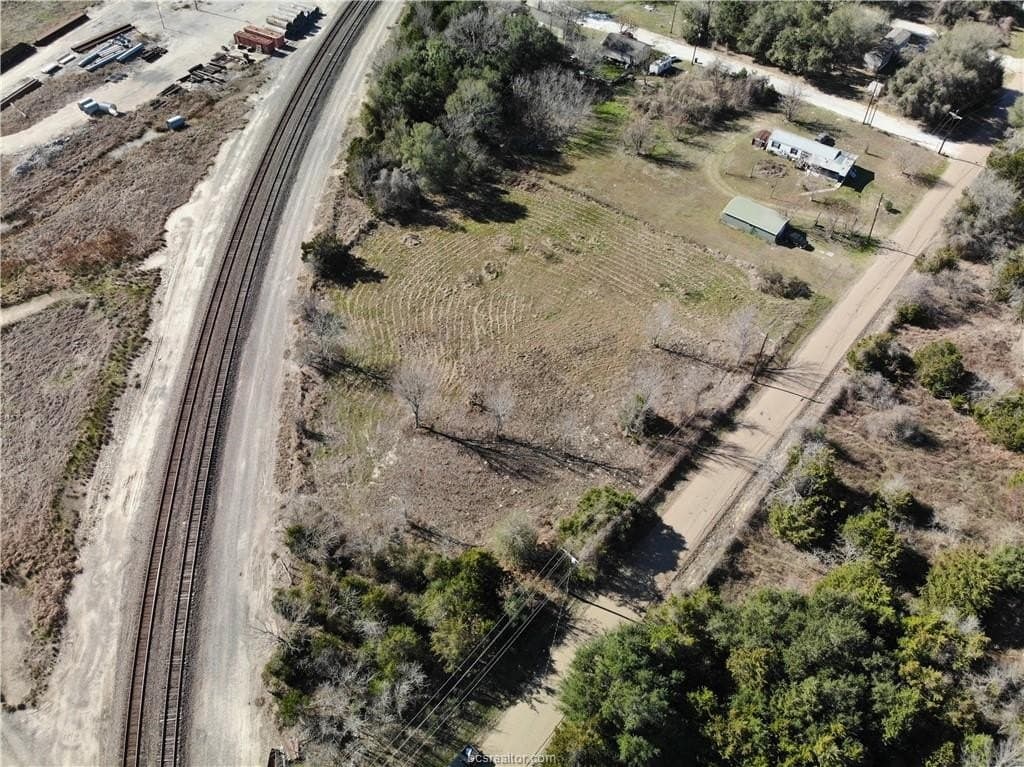 1.75 acres in Burleson County gallery image 4