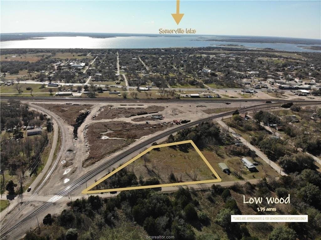 1.75 acres in Burleson County