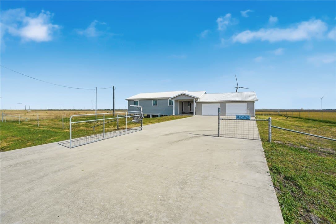 14.29 acres in San Patricio County gallery image 4