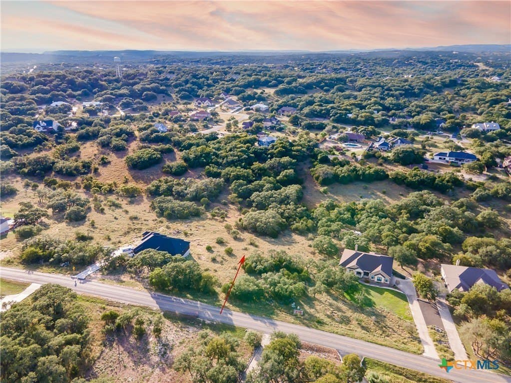 1.29 acres in Comal County gallery image 3