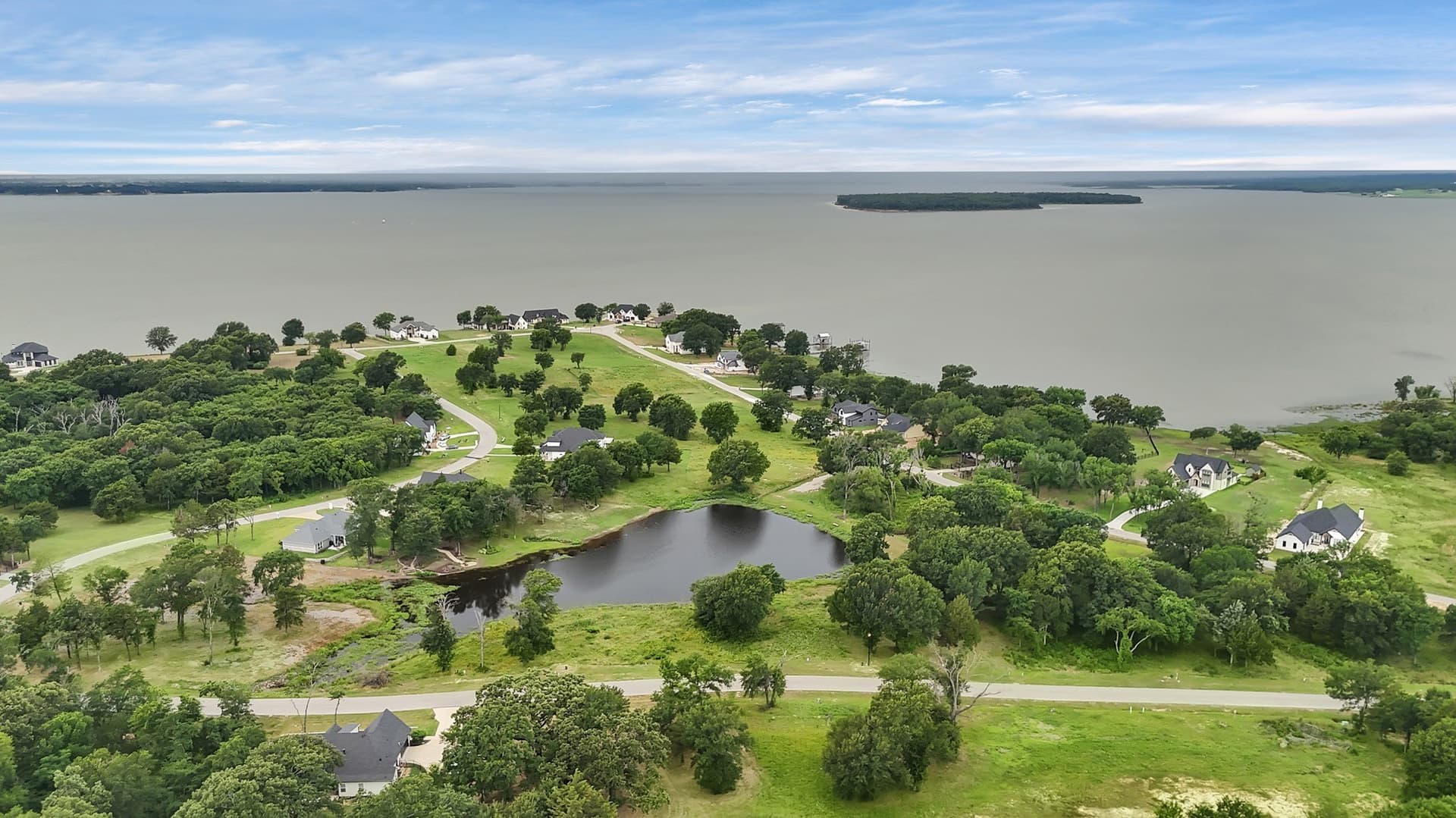 0.77 acres in Kaufman County - photo 26