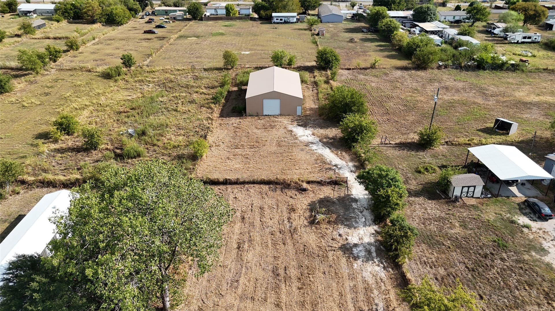0.94 acres in Johnson County - photo 6