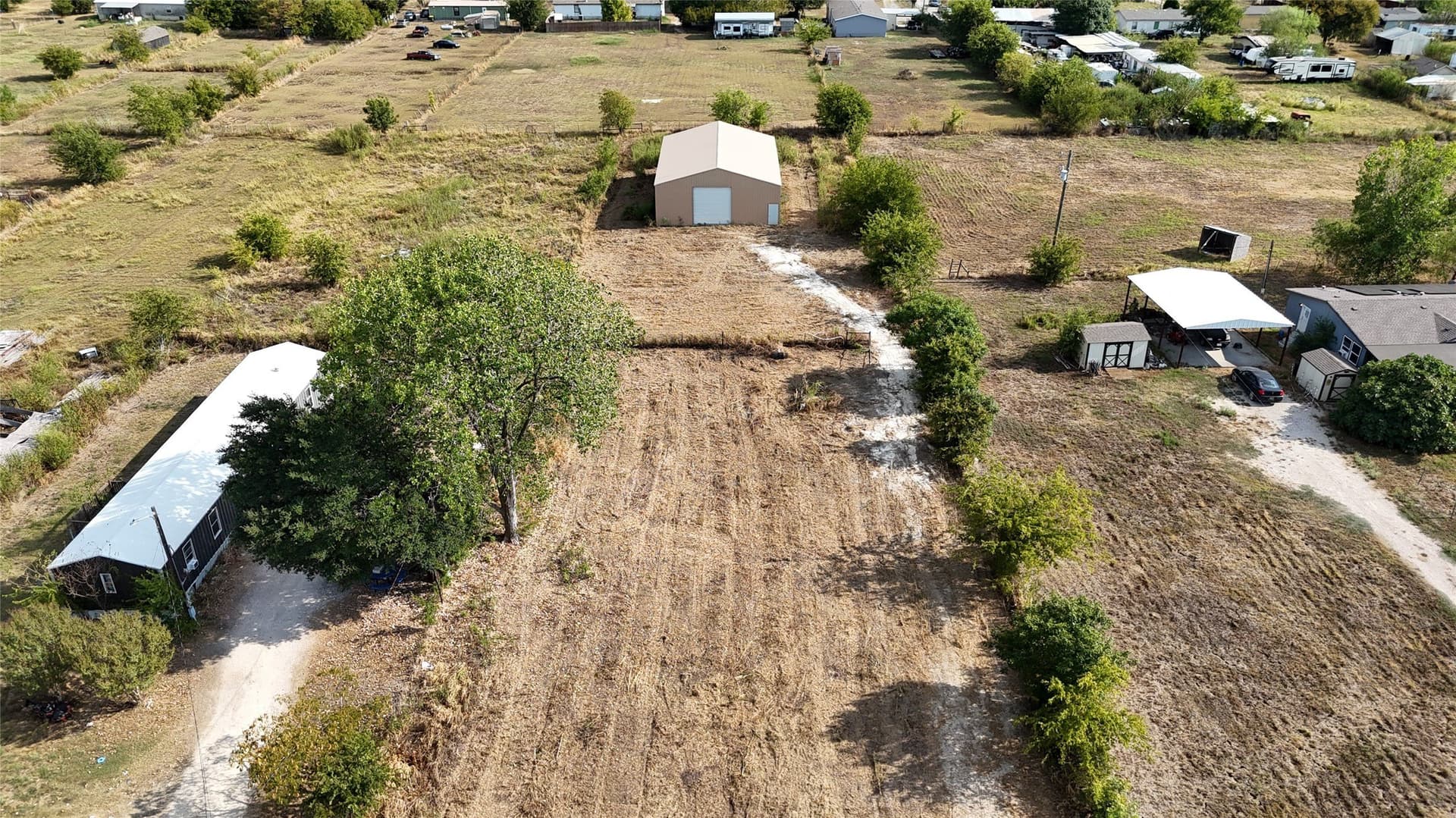 0.94 acres in Johnson County - photo 5
