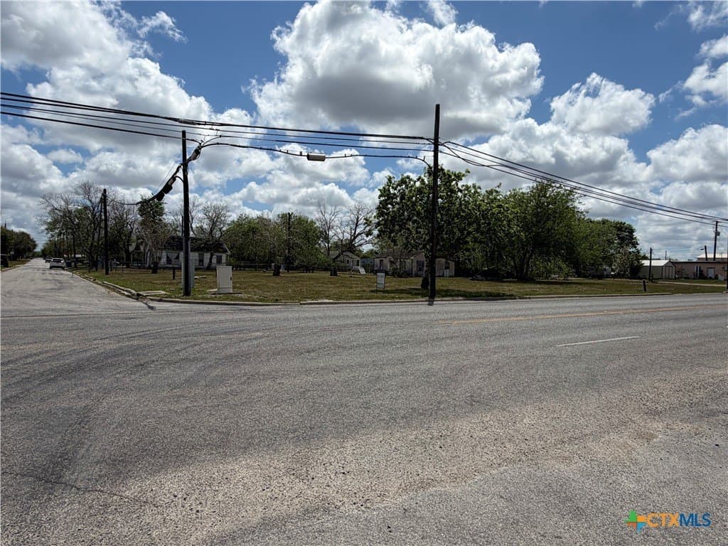 0.27 acres in Calhoun County - photo 7