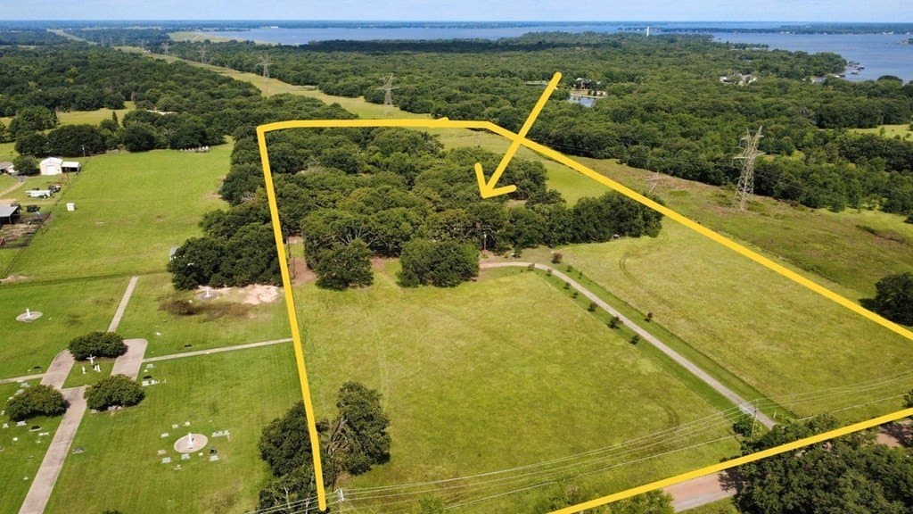 14.83 acres in Henderson County gallery image 2