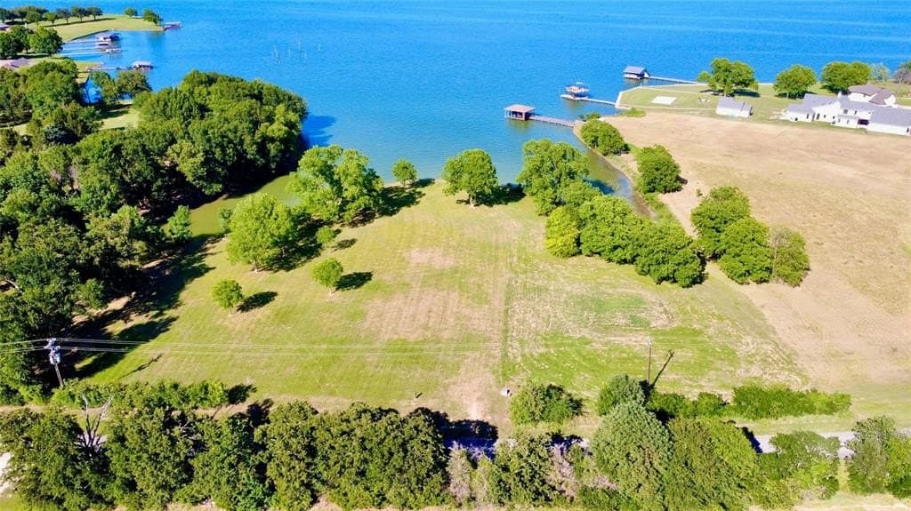 2.06 acres in Navarro County gallery image 4