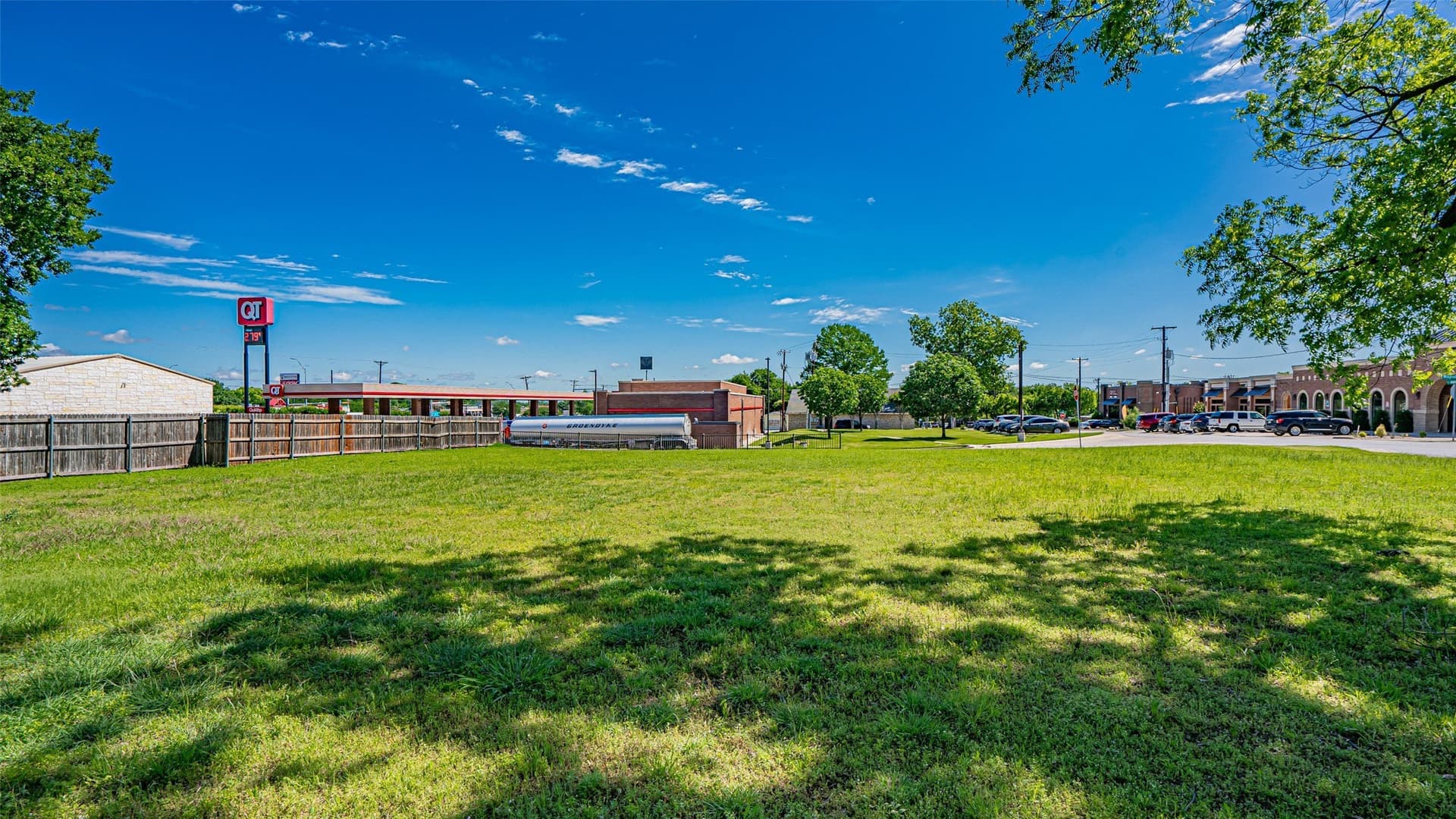 0.39 acres in Johnson County - photo 31