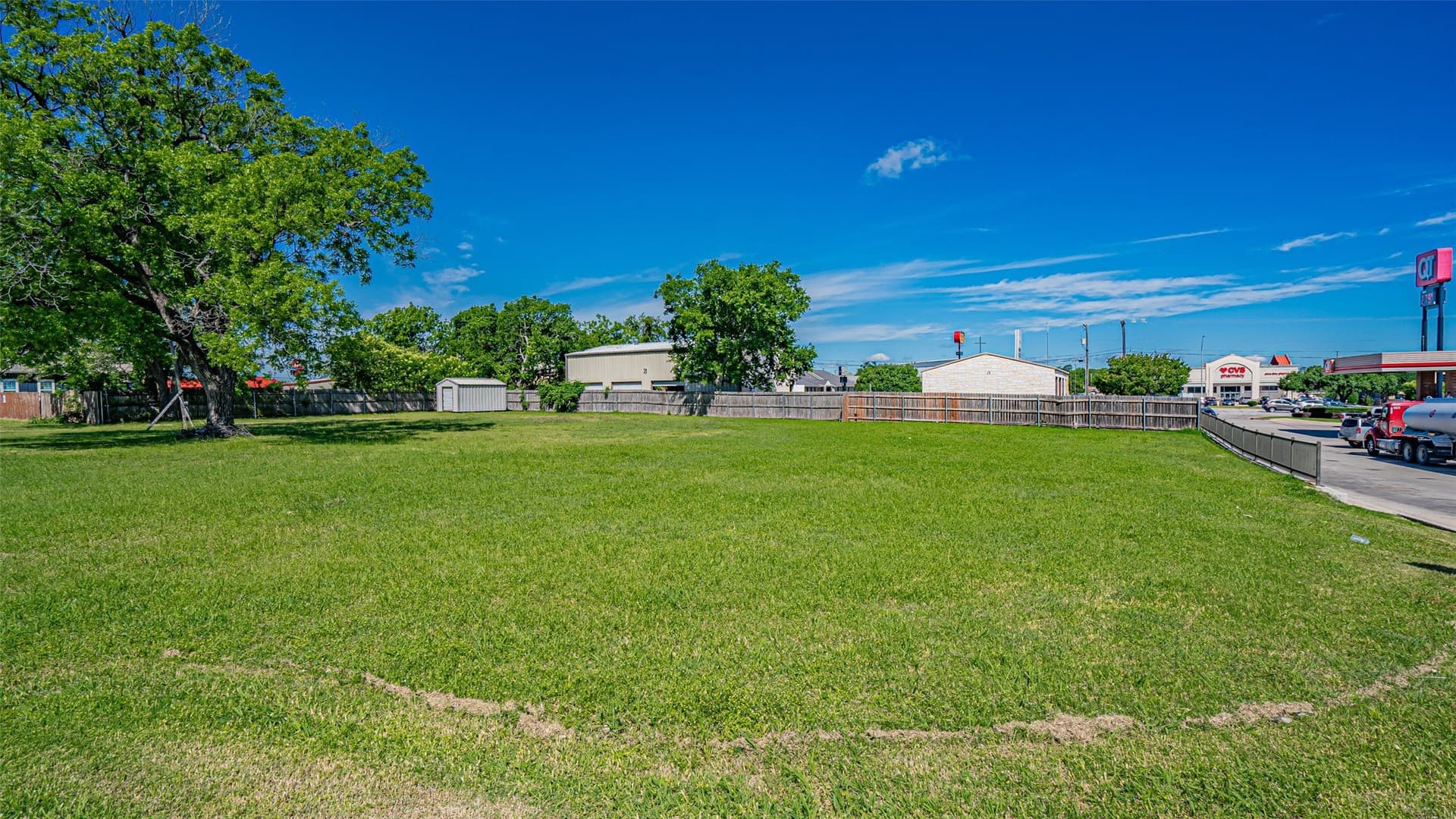 0.39 acres in Johnson County - photo 28