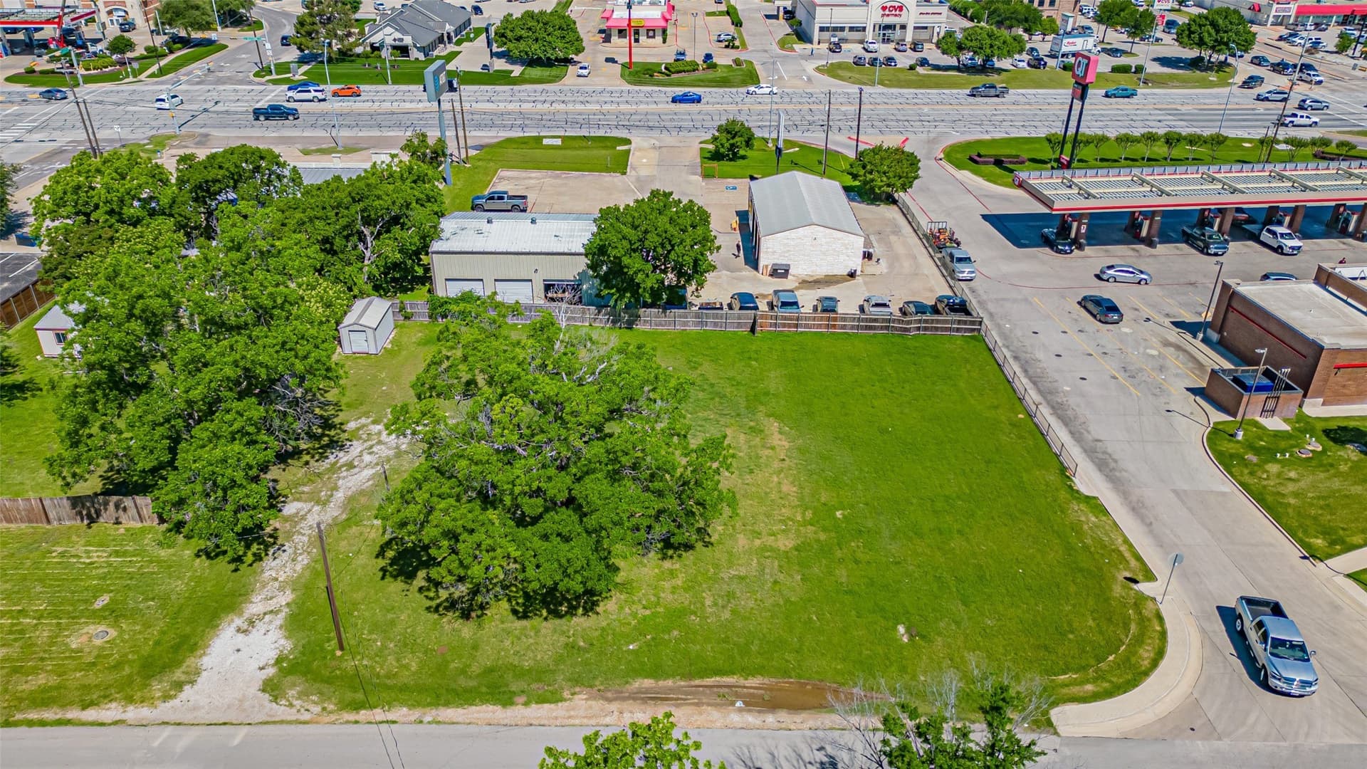 0.39 acres in Johnson County - photo 15
