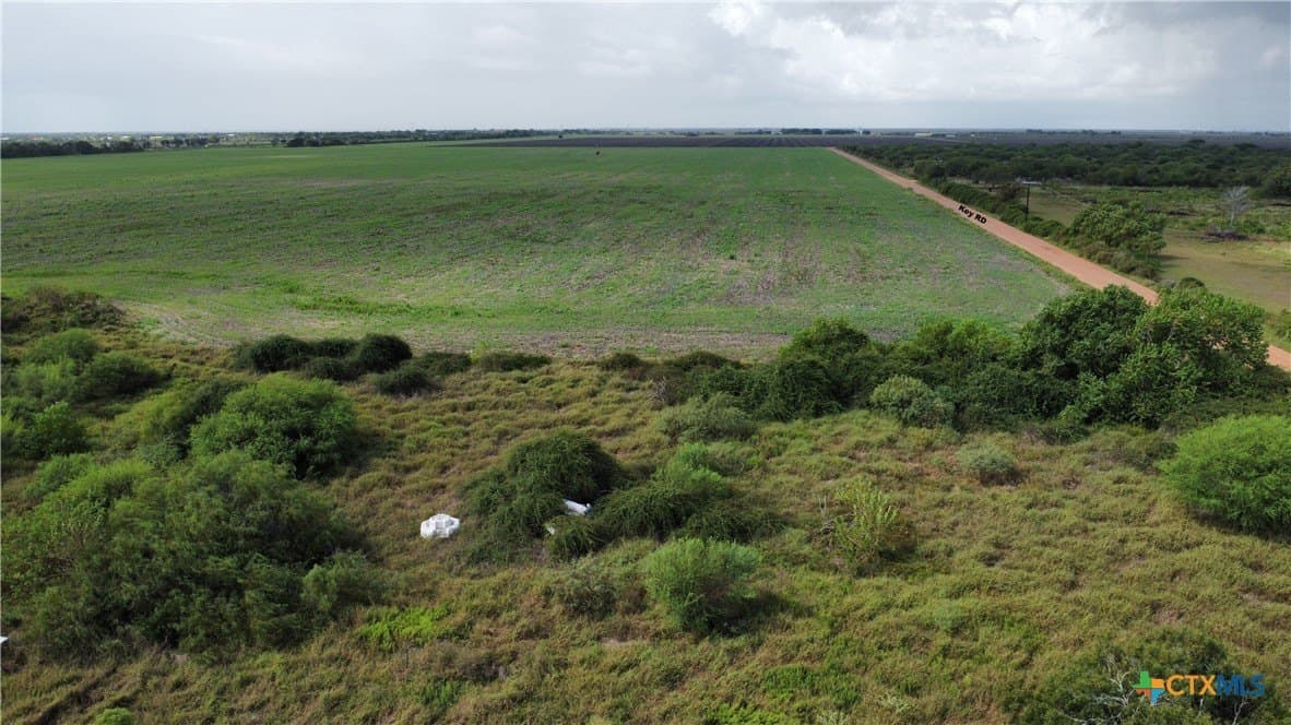 22.56 acres in Victoria County - photo 4