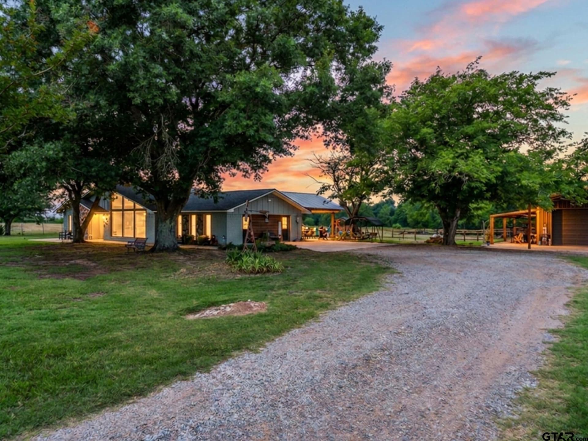 21.58 acres in Van Zandt County - photo 2