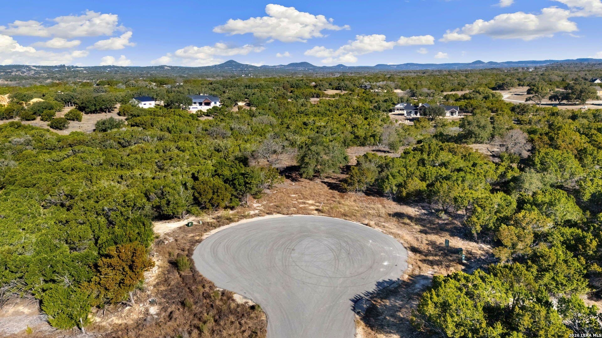 5.62 acres in Bandera County - photo 4