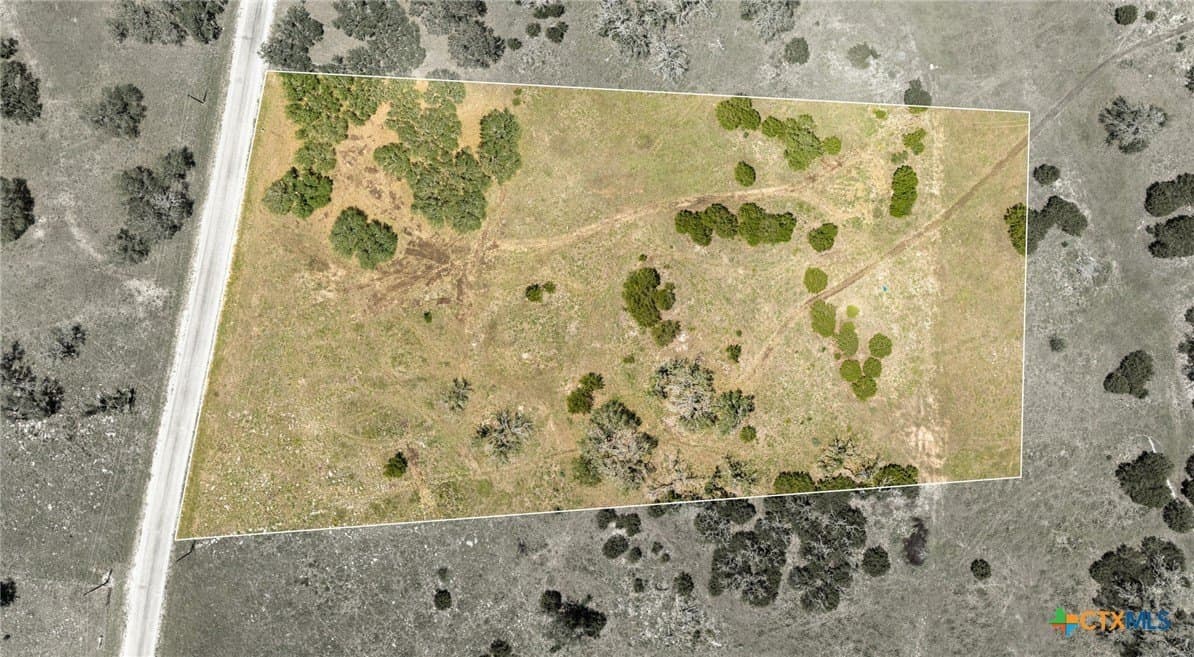 5 acres in Burnet County gallery image 3