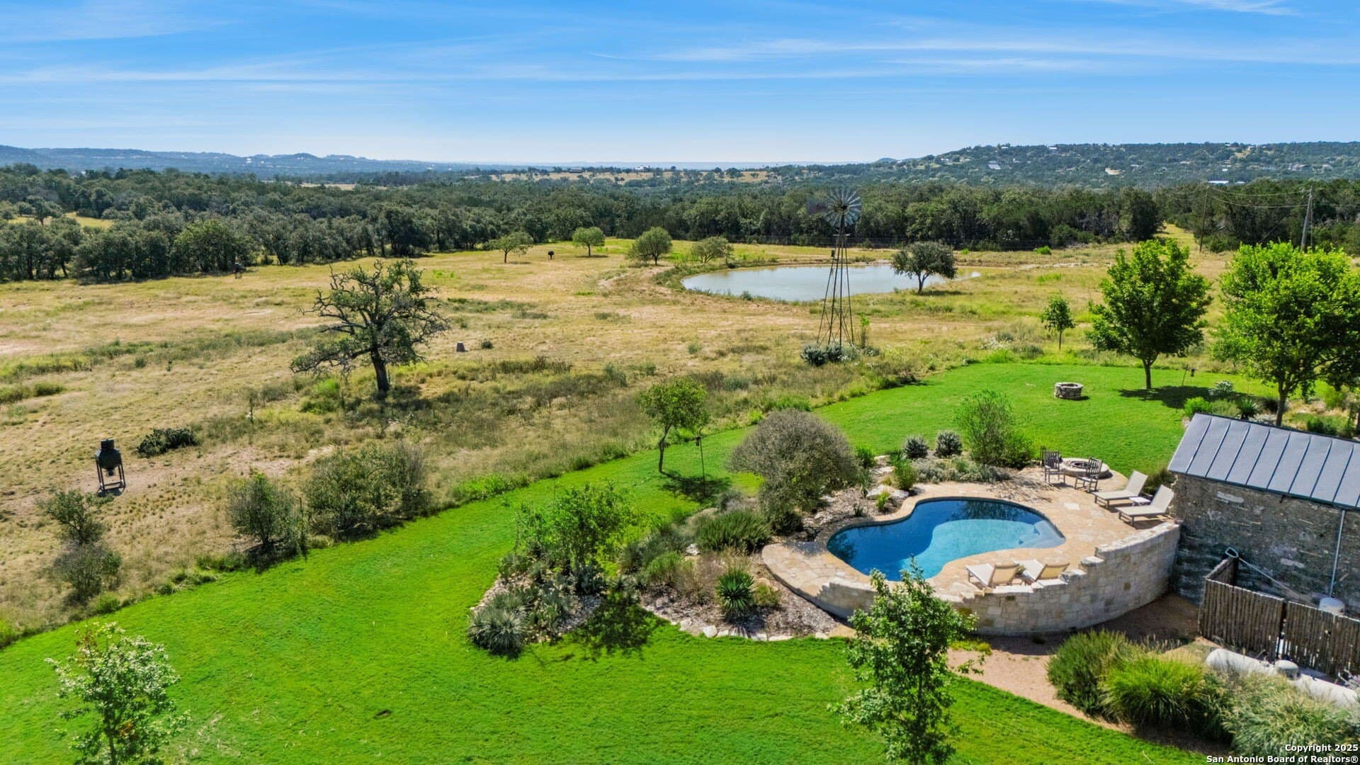 25 acres in Gillespie County gallery image 2