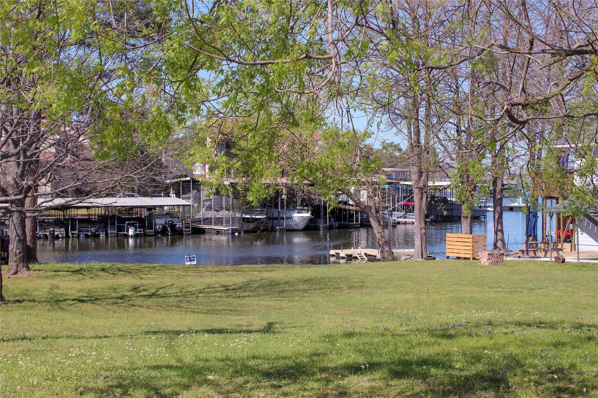 0.27 acres in Henderson County - photo 2