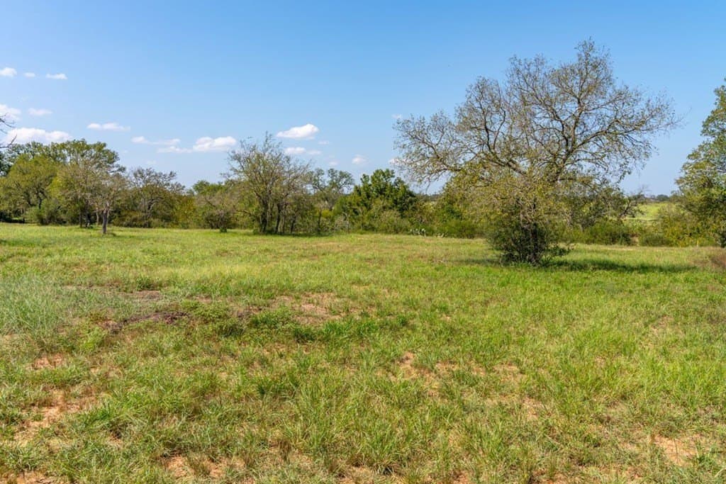 3.14 acres in Gillespie County - photo 11