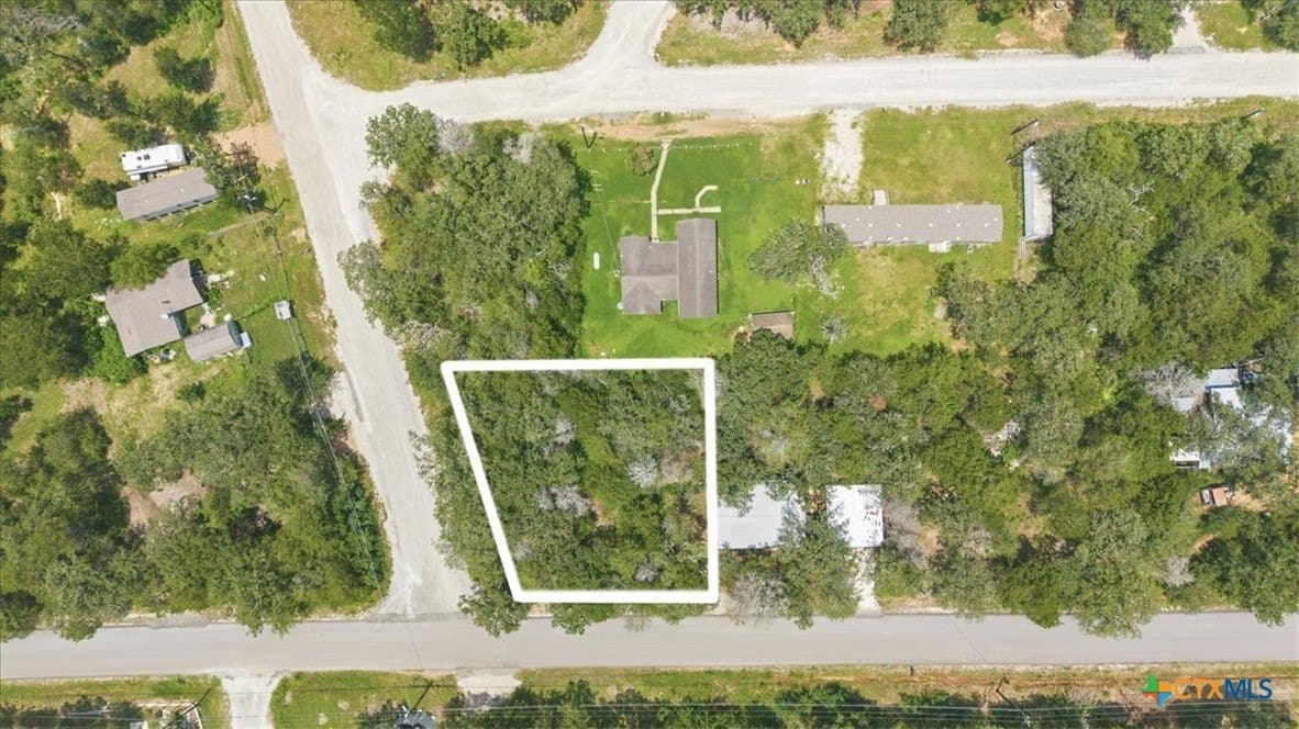 0.16 acres in Bastrop County gallery image 3