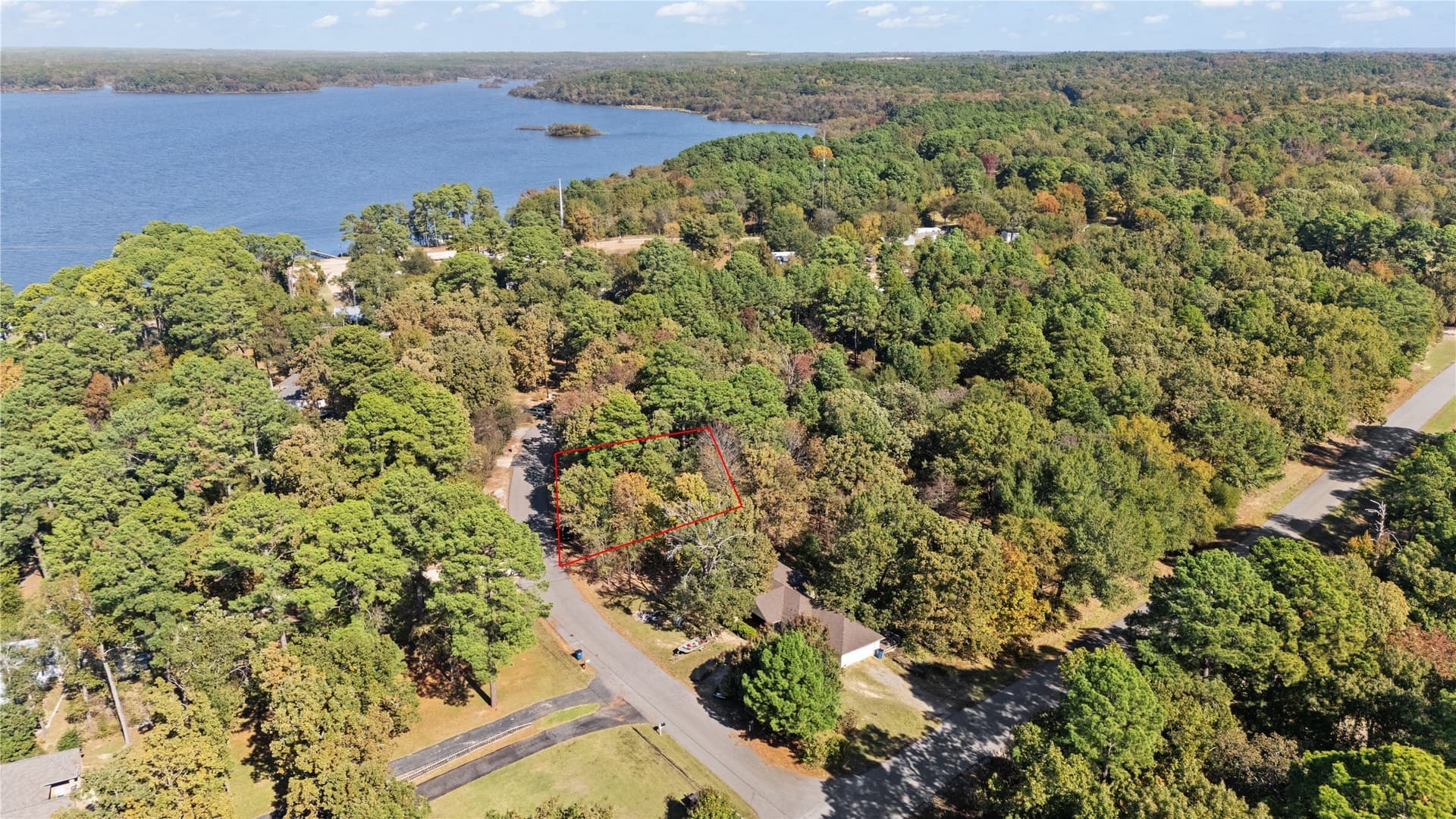 1.59 acres in Smith County gallery image 2