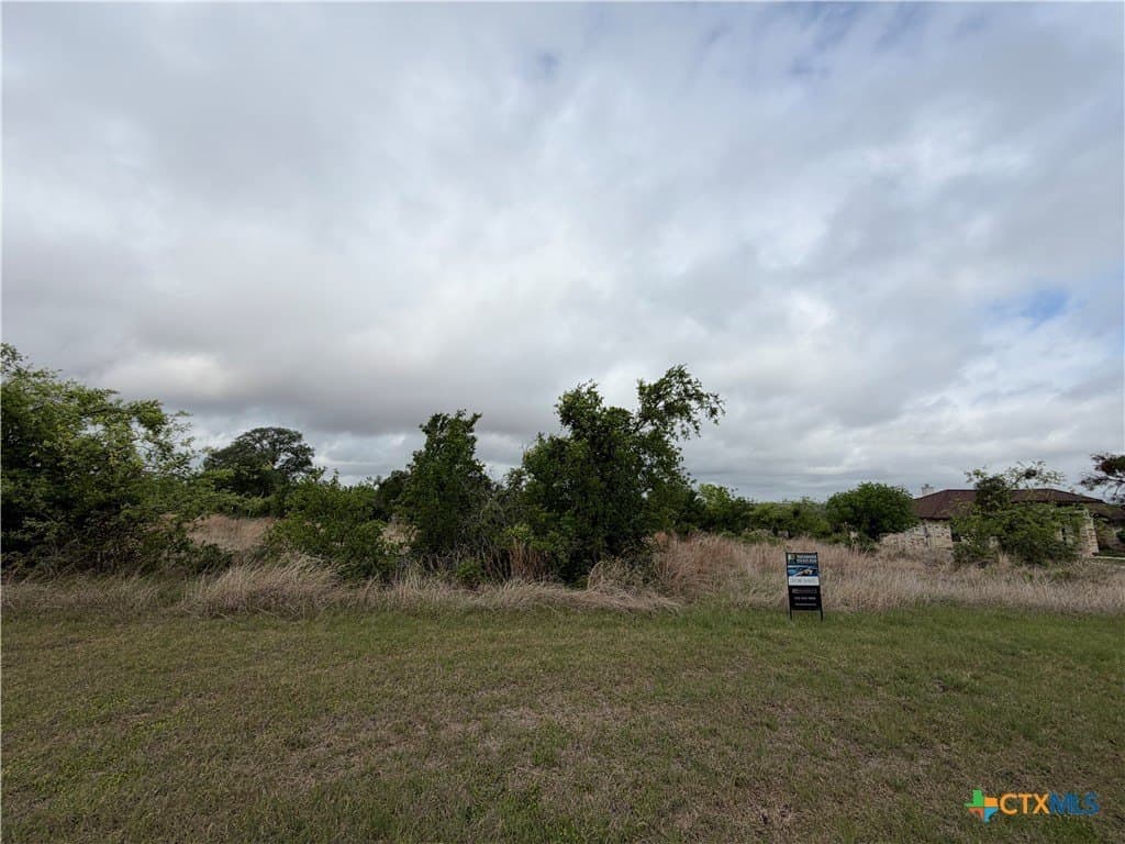 1.2 acres in Williamson County gallery image 3