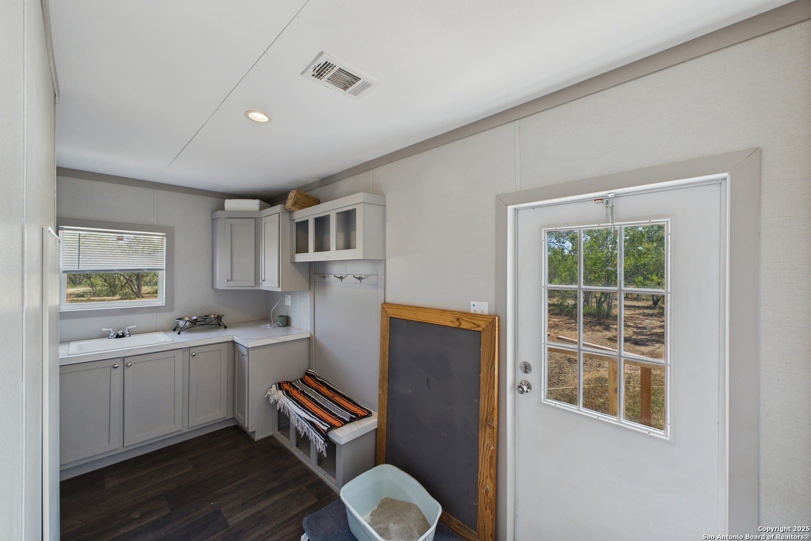 15.58 acres in Guadalupe County gallery image 4