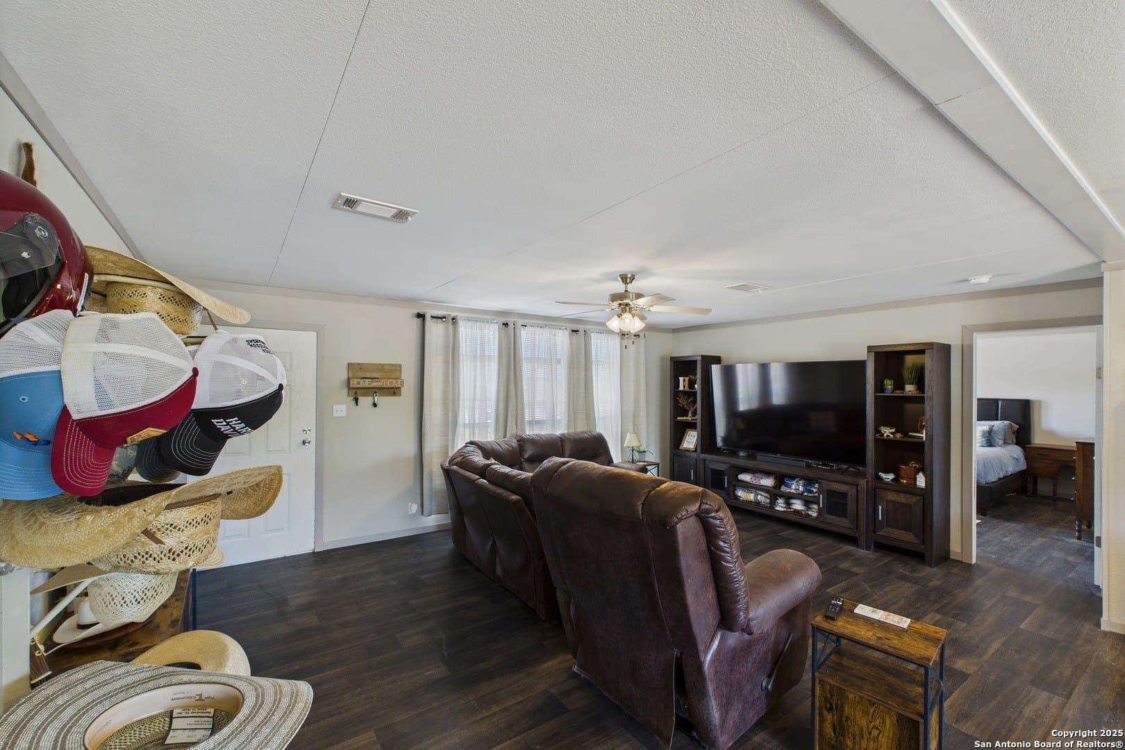 15.58 acres in Guadalupe County gallery image 3