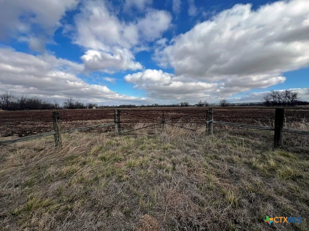 18.02 acres in Williamson County - photo 18