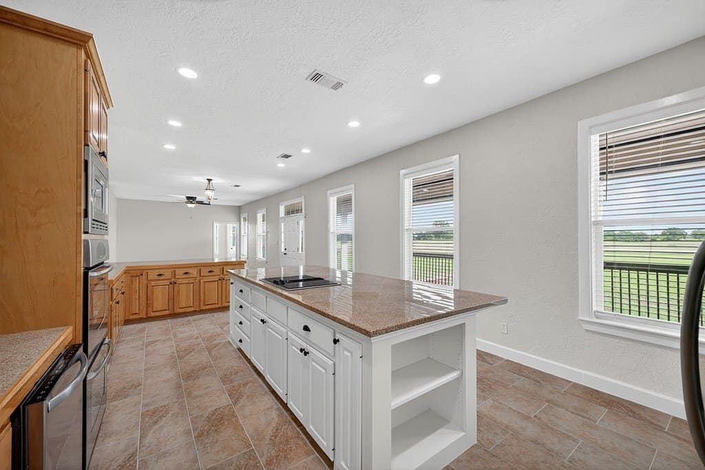 3.76 acres in Waller County - photo 9