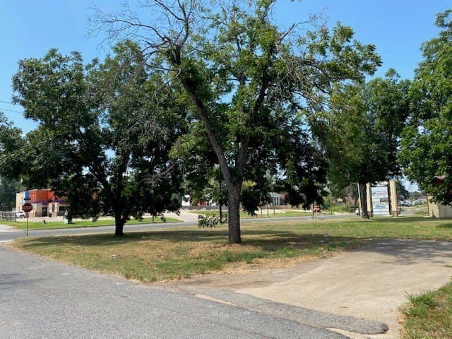 0.41 acres in Henderson County gallery image 2