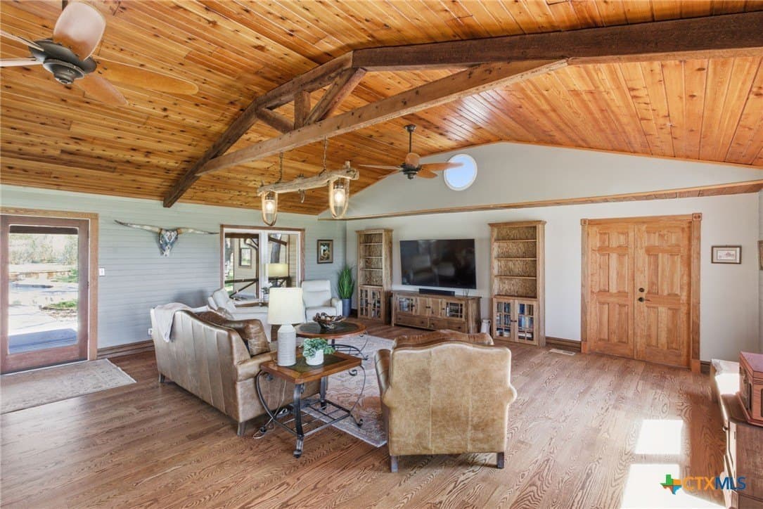 19.91 acres in Caldwell County - photo 5