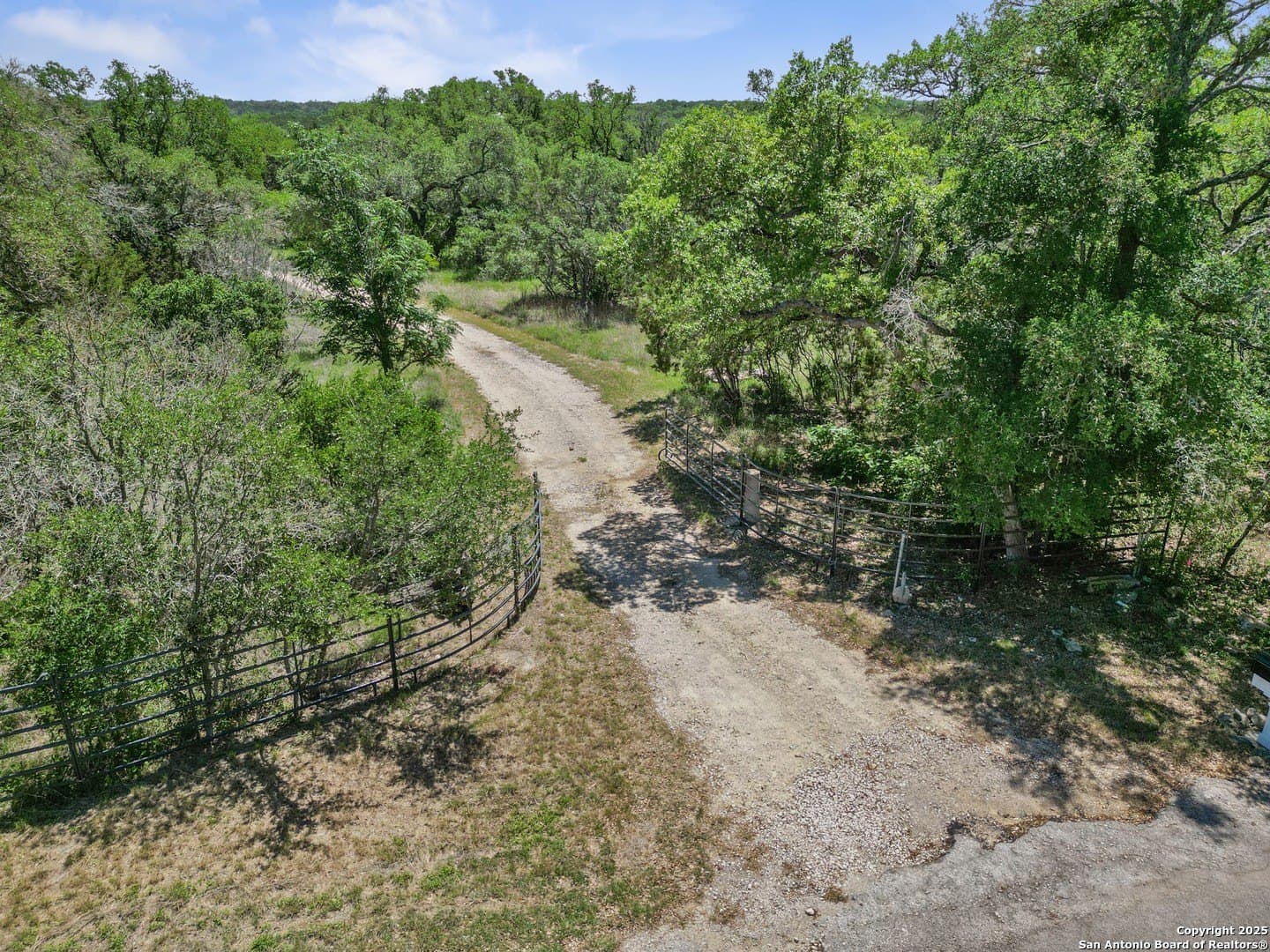 11.13 acres in Hays County gallery image 2